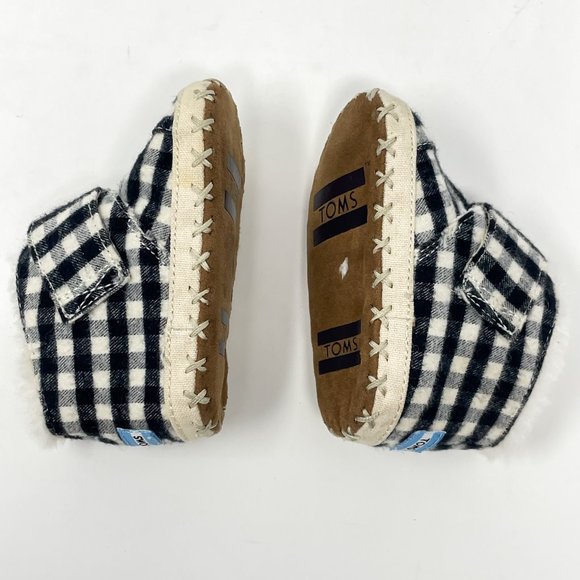 TOMS Buffalo Plaid Infant Boots Size 3 Moccasins Furry - Picture 4 of 8